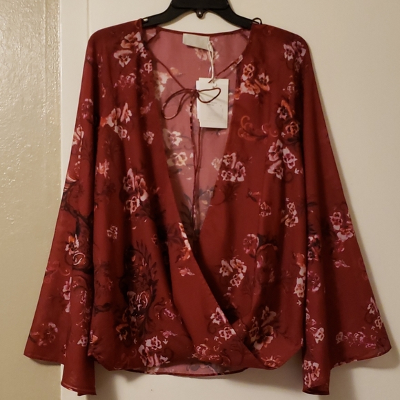 The Jetset Diaries Tops - Jetset Diaries (TJD) Autumn Surplice Top NWT